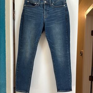 NWOT Lucky Brand Ava Mid-Rise Skinny Blue Denim Straight Leg Jeans size 10